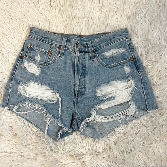 Levi's Button-fly 501 Distressed Ripped Light Blue Jean Shorts 26 Waist - Picture 1 of 11